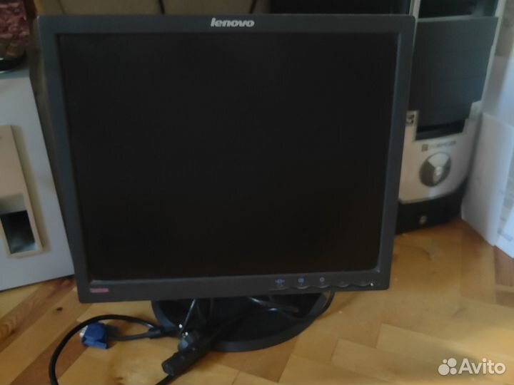 Монитор Lenovo 9417-hh2 17дюймов