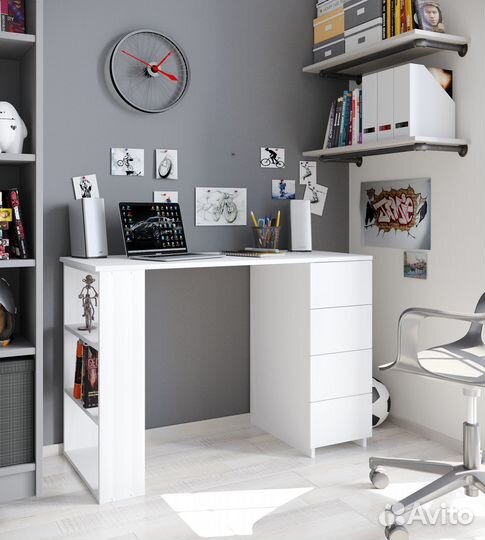 Письменный стол с тумбой