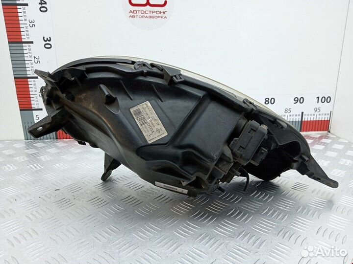 Фара передняя для Nissan Micra K12 26010AX700