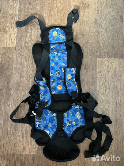 Бескаркасное автокресло