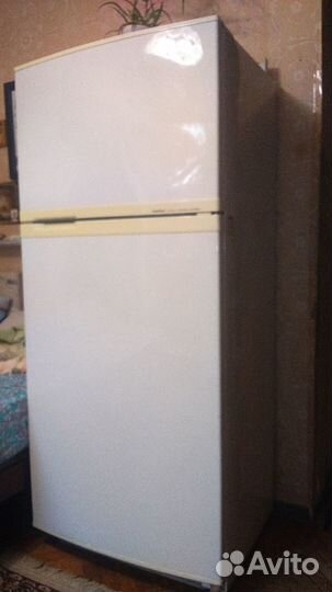 Холодильник GoldStar