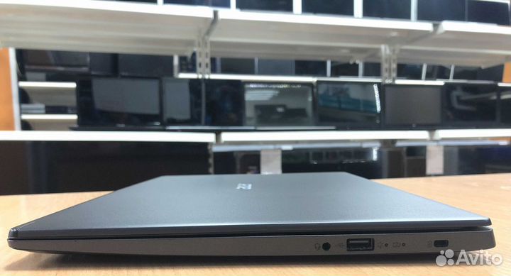 Acer/Ryzen5 4500/8GB/AMD HD/256GB SSD/15.6 IPS FHD