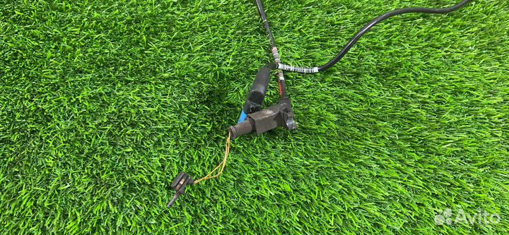 Провод датчика колодок передний для Mercedes E