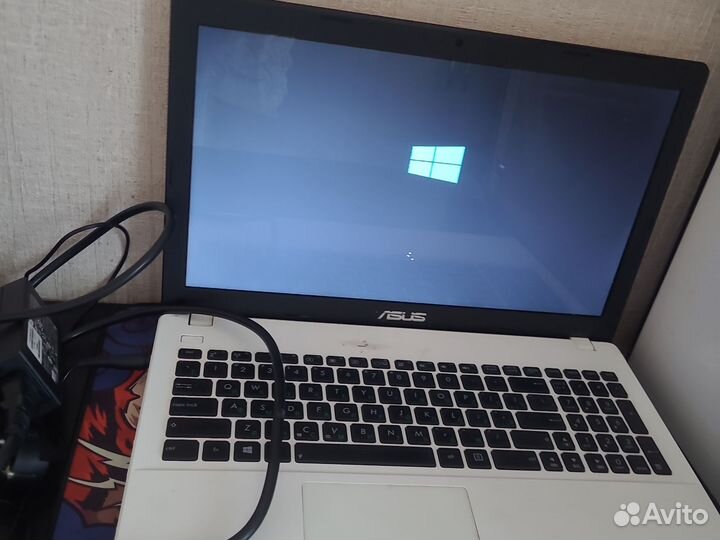 Ноутбук asus