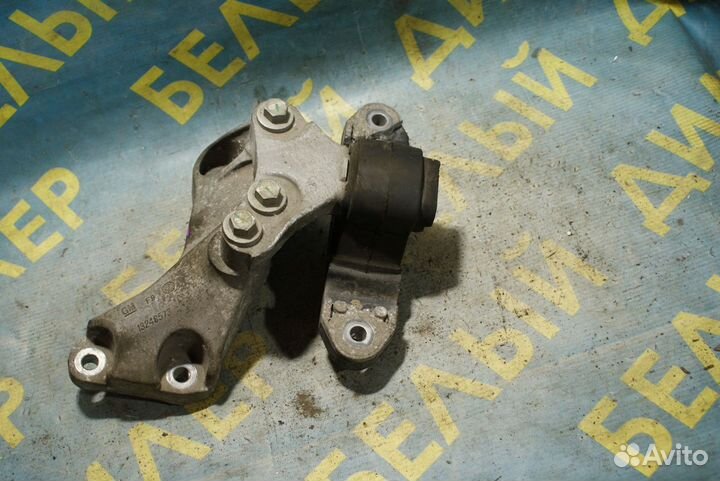 Кронштейн кпп Chevrolet Cruze