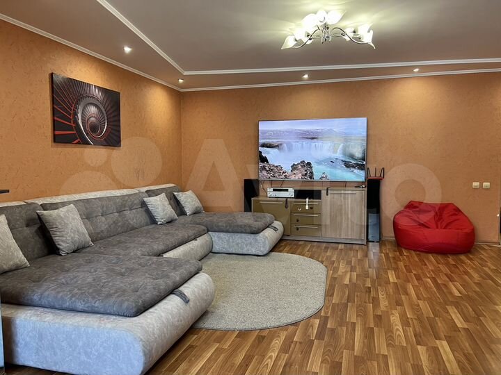 3-к. квартира, 110 м², 4/6 эт.