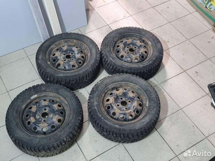 Hankook Winter I'Pike 185/65 R14 90T