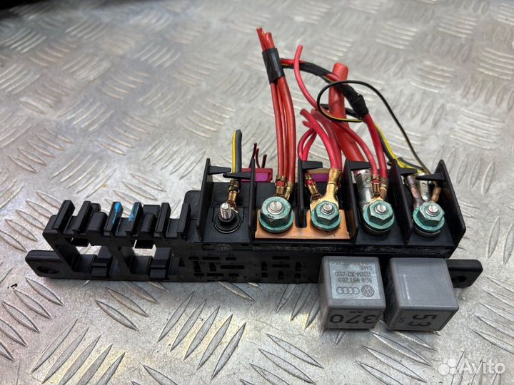 Блок реле 8L0941822A Audi A4 B5 1.9 Дизель