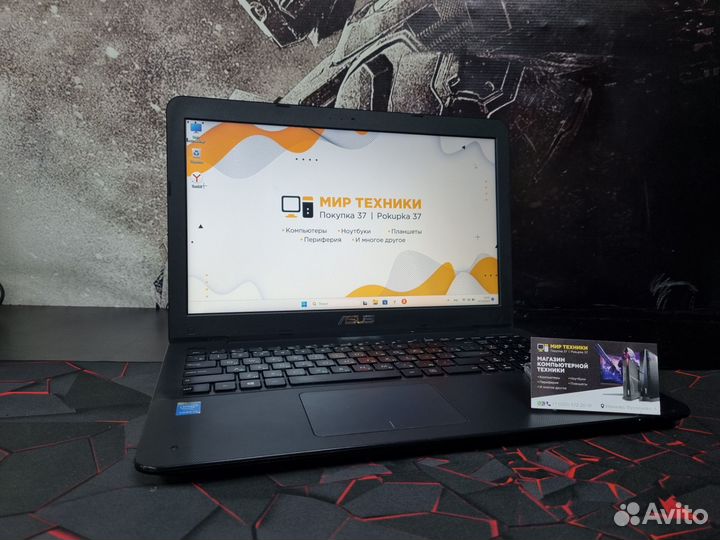 Ноутбук asus I3/SSD/4GB