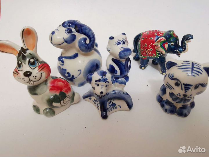 Фарфоровые статуэтки символы года