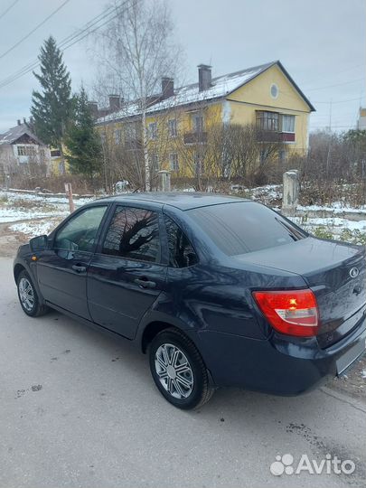 LADA Granta 1.6 МТ, 2014, 196 200 км