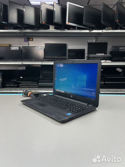 Ноутбук HP 15-ay095ur