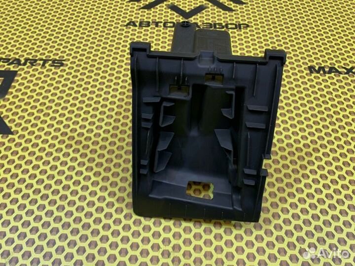 Бардачок Ford Focus 3 хетчбек 1.6 iqdb 2013