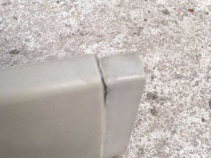 Обшивка крышки багажника Mercedes W203 (3125)