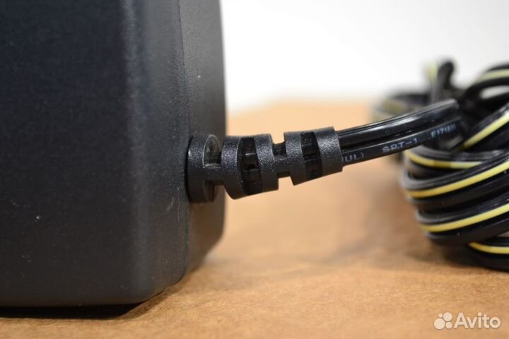 Сетевой адаптер YHi 898-1015-E12S