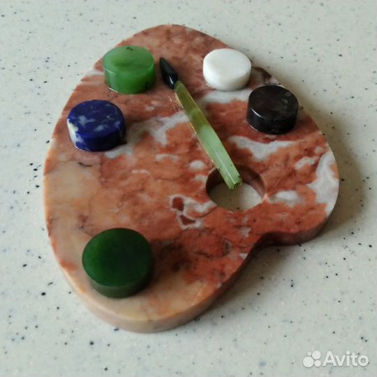 Палитра. Родонит, нефрит, лазурит