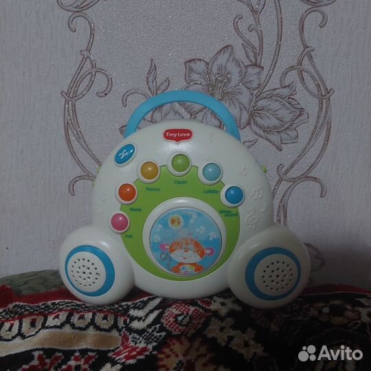 Музыкальная карусель на кроватку