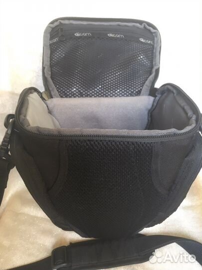 Компактная сумка для фотоаппарата