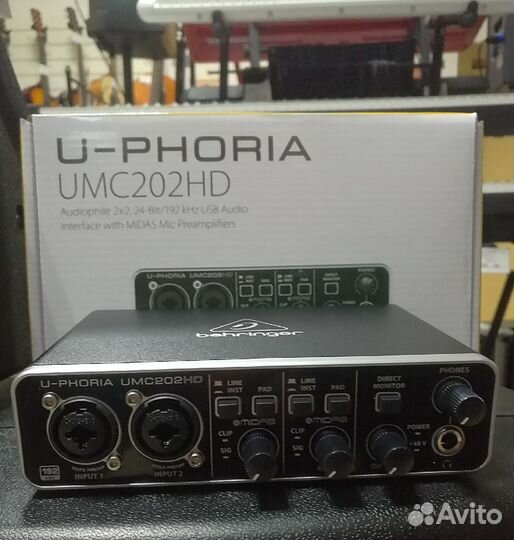 Звуковая карта behringer UMC202HD
