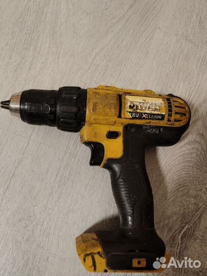 Шуруповерт dewalt