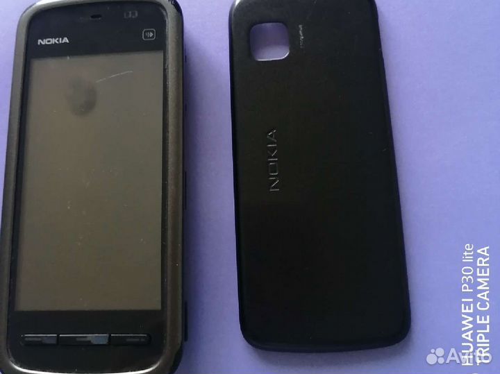 Телефон Nokia 5228