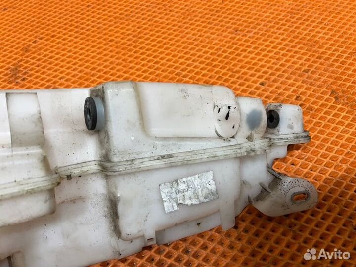 Бачок стеклоомывателя Audi A6 C6 4F ccea 2010