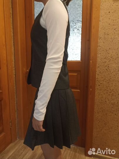 Школьная форма для девочки серая