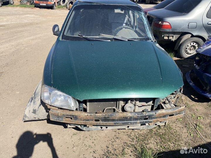 Hyundai accent в разборе