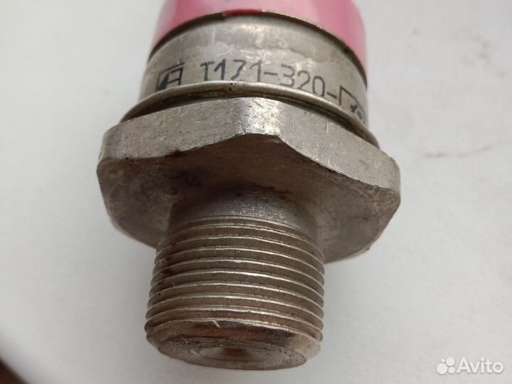 Тиристор т171-320-12