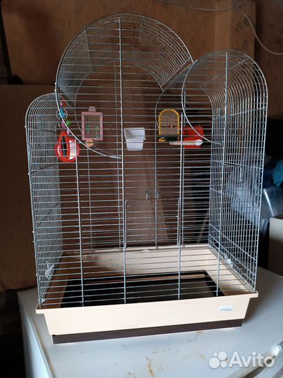 Клетка для крупного попугая или волнистых)