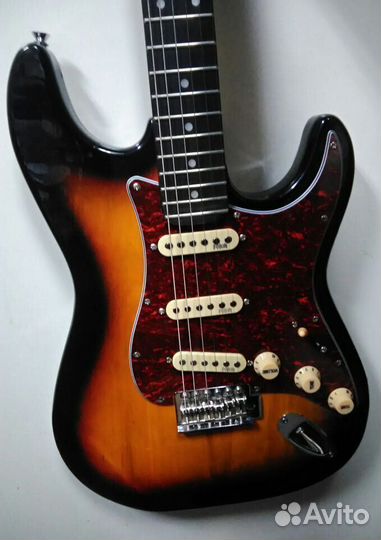 Электрогитара стратокастер Fender(реплика)