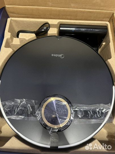 Моющий робот-пылесос Midea M7 PRO