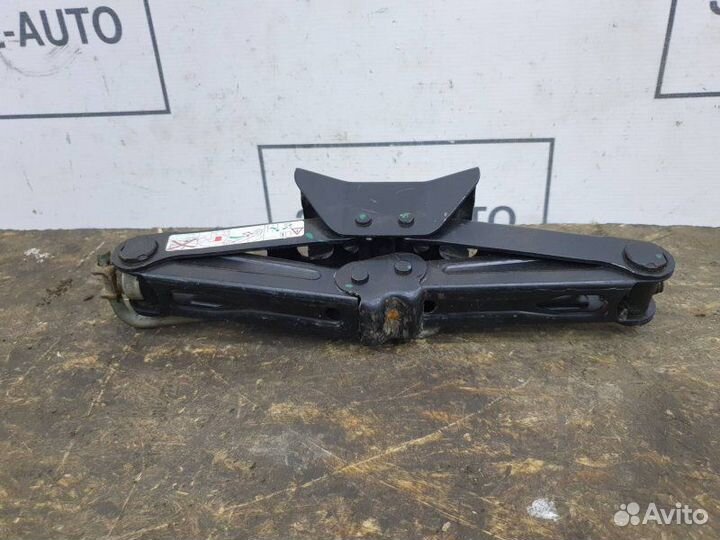 Домкрат Mercedes-Benz S-Class W221