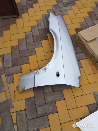 Капот и крыло переднее левое на ваз 2114