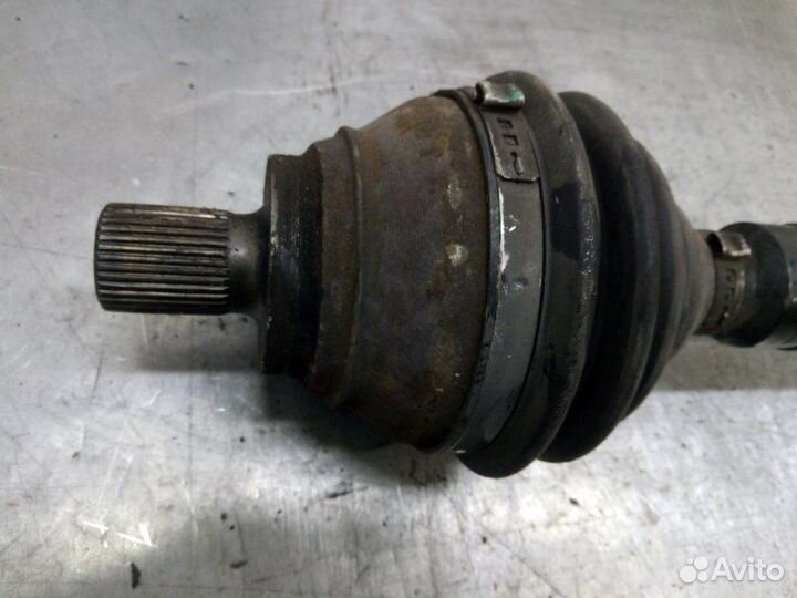 Привод в сборе передний правый Skoda Yeti