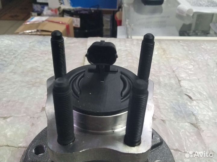 Ступица задняя с абс на Опель Астра Н Мерива