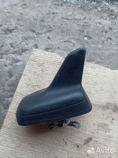 Антенна на крышу «Плавник» Skoda A7 Tiguan 2