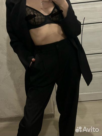 Костюм женский брючный черный 42 44