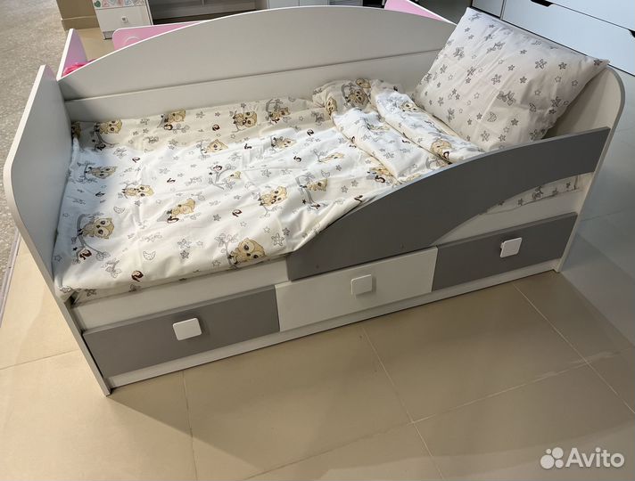 Детская кровать с бортом и ящиками Umka-5