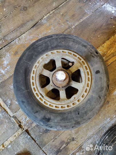 Колёса от самолёта