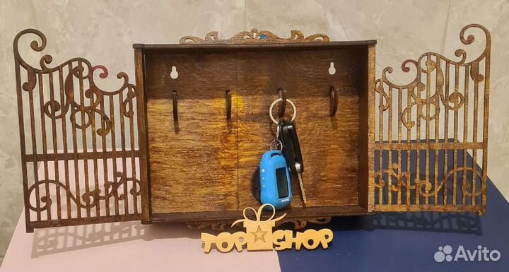 Ключница из дерева