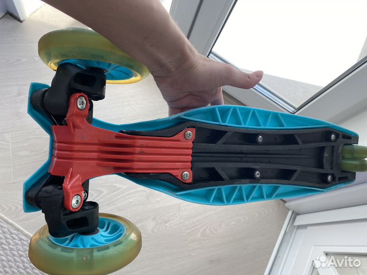 Y-scoo светящиеся колеса самокат