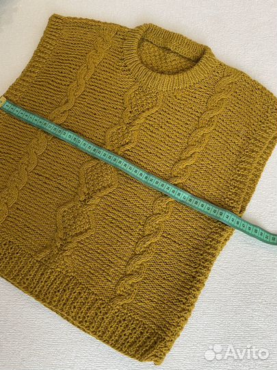 Жилетка вязаная женская горчичного цвета