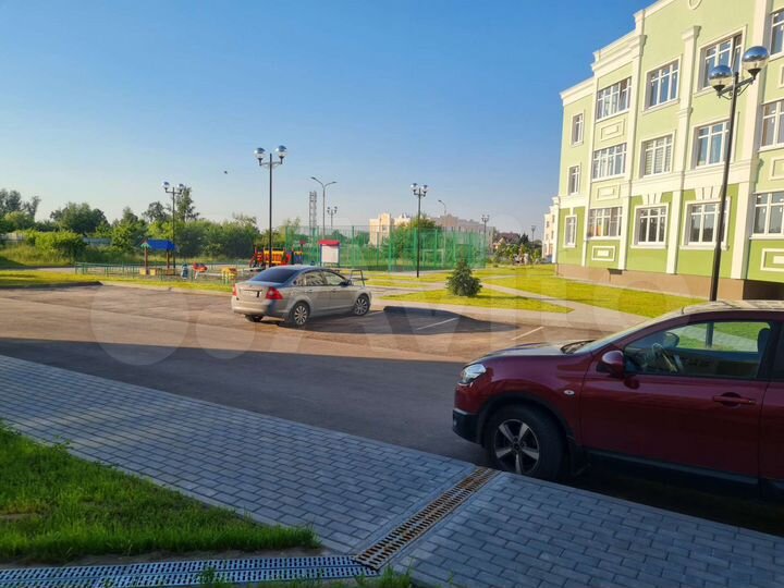 1-к. квартира, 42 м², 1/3 эт.