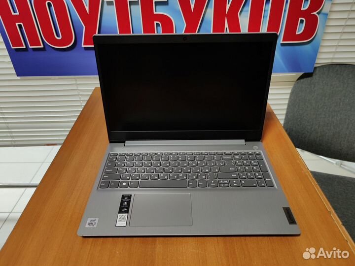 Ноутбук Lenovo / как новый / i3 10gen / ssd