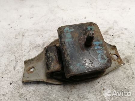 Подушка двигателя 41022FA000