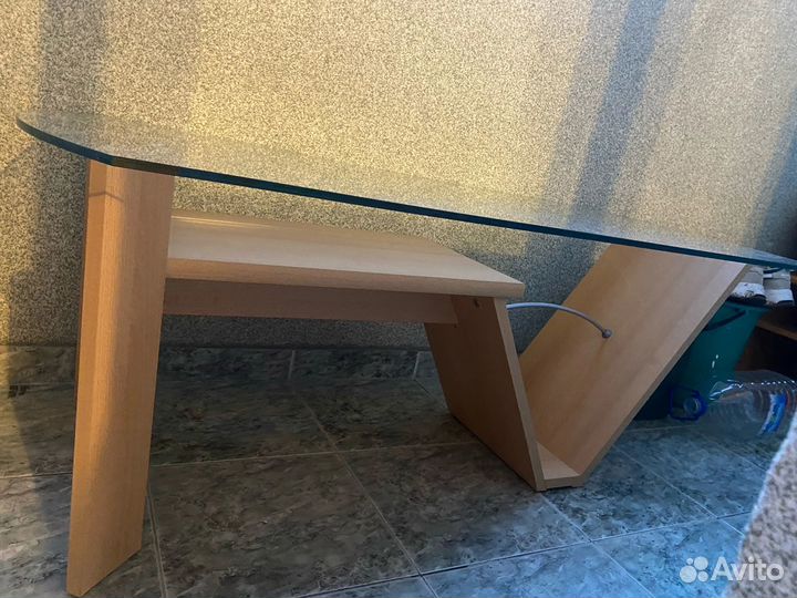 Кофейный столик стекло