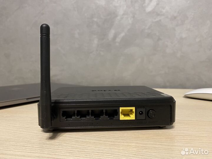 Wi-Fi роутер D-Link DIR-300 C1 (без блока питания)