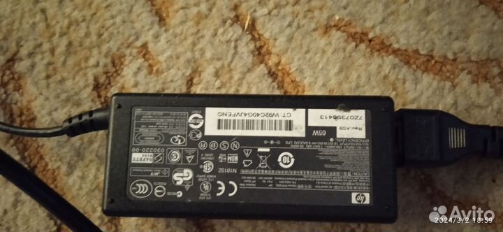 Продам ноутбук winbows7 начальный