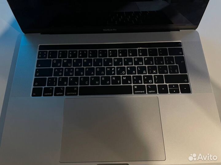 Macbook Pro 15 2019 A1990 на запчасти